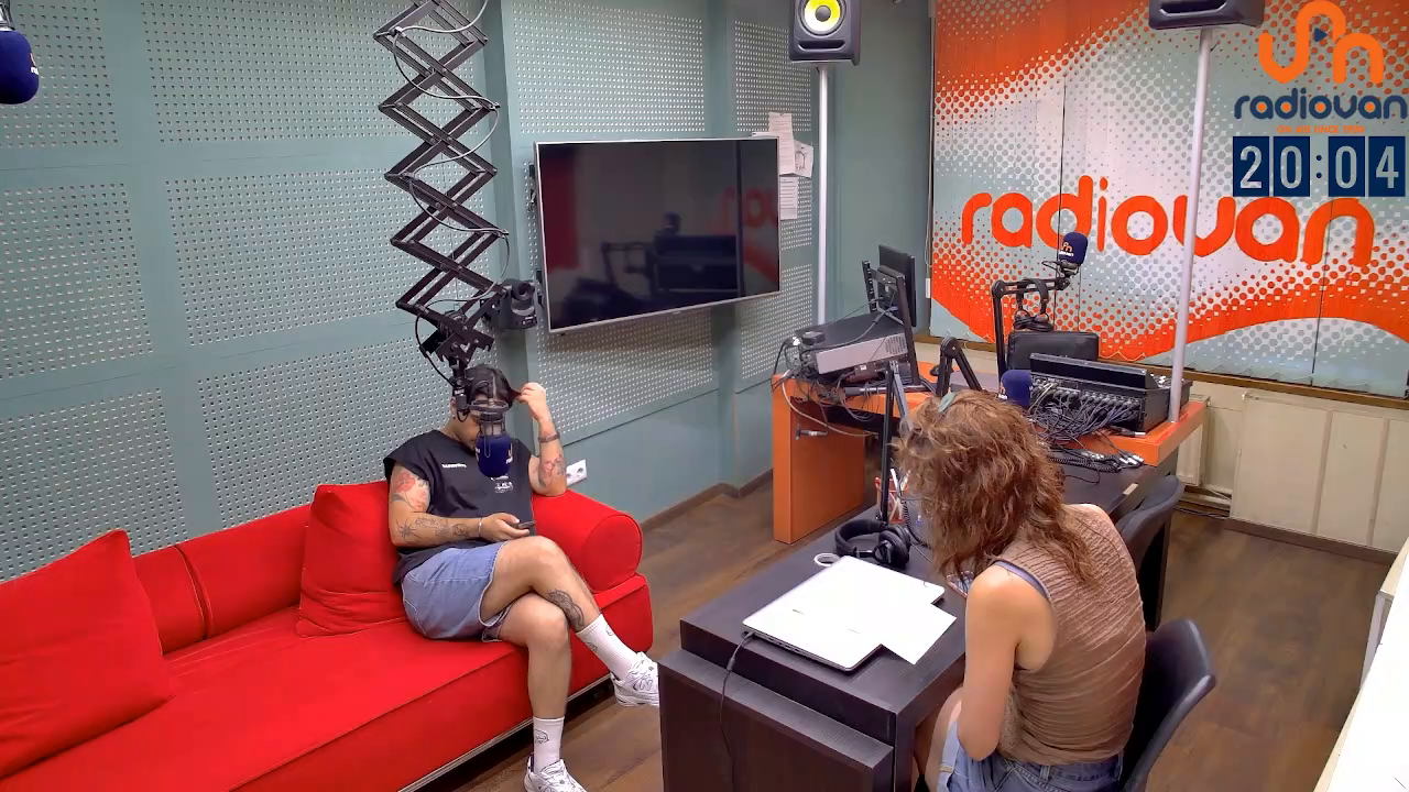 Watch Radio Van 103.0 FM